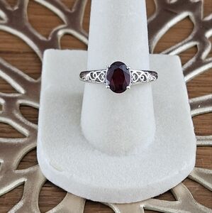 Mozambique Red Garnet Ring Set In 925 Sterling Silver Sz 7